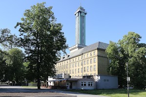 Restaurace Dáma Pyková - rodinné a firemní oslavy, letní ...